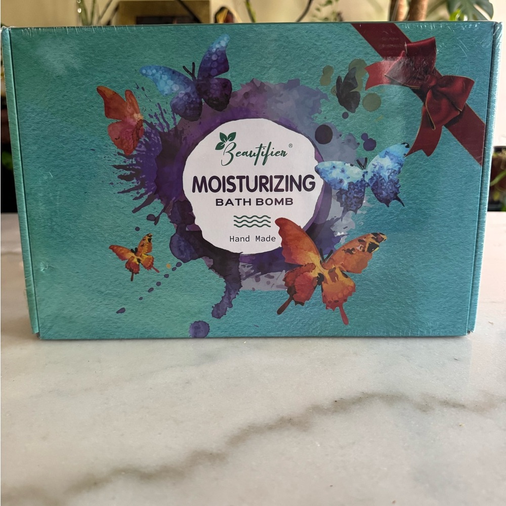 Moisturizing Bath Bomb - 24 in this case.